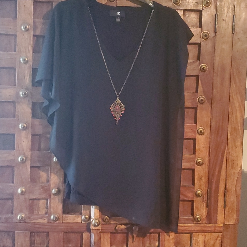Blouse with a necklace